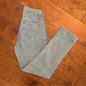 SHEIN • High Waist Blue Wash Denim Mom Jeans | EUC | women’s size 4 (Small)